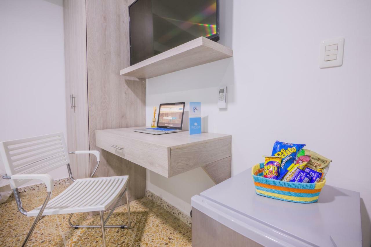 Velik Ocean Hotel Aeropuerto Cartagena Kültér fotó