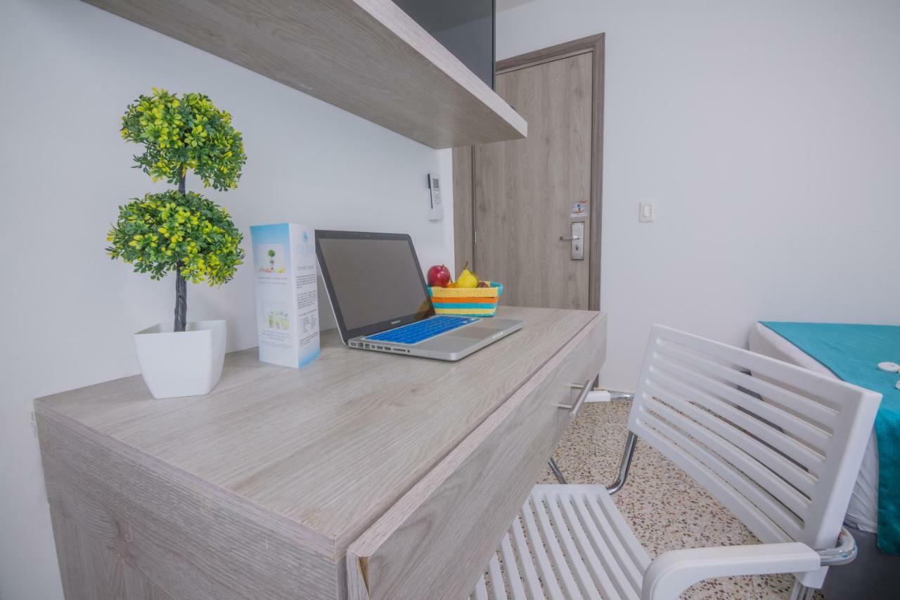 Velik Ocean Hotel Aeropuerto Cartagena Kültér fotó
