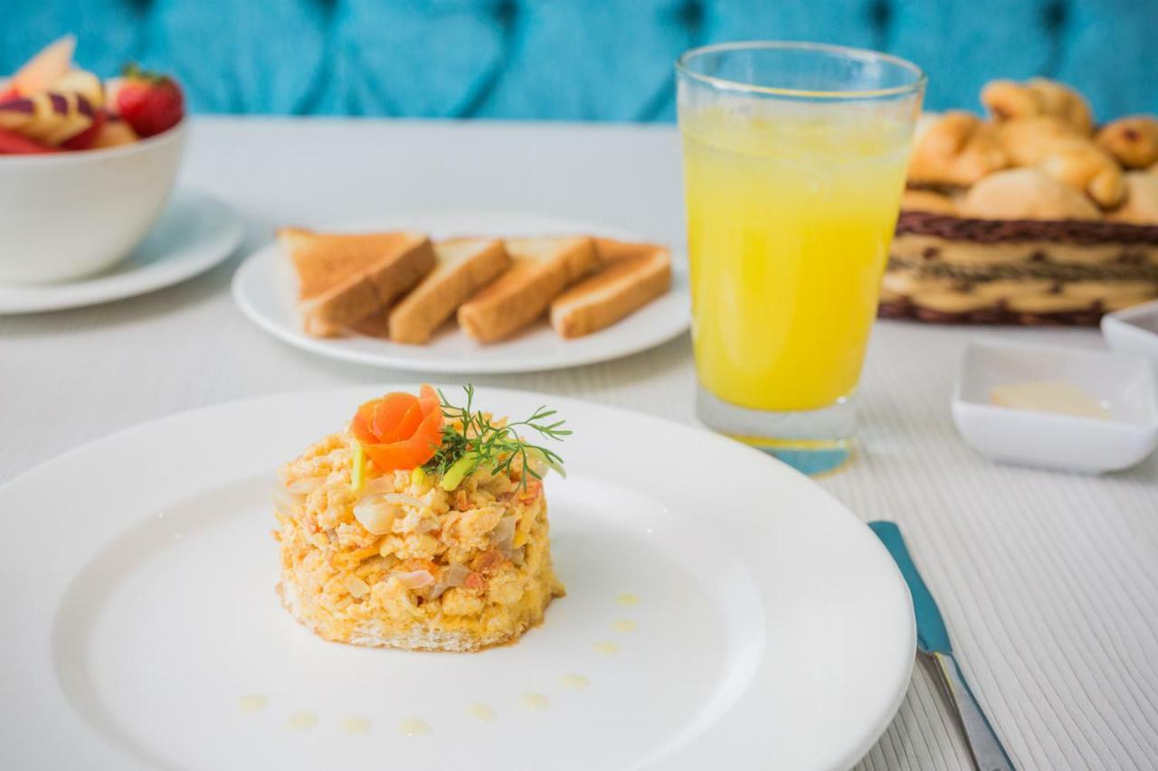 Velik Ocean Hotel Aeropuerto Cartagena Kültér fotó